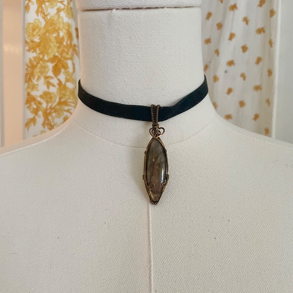 Labradorite Wire Wrap Velvet Choker OOAK Goth Boho - Picture 2 of 5